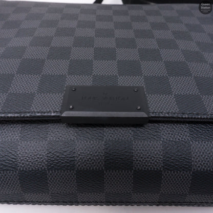 Louis-vuitton District PM Damier Graphite