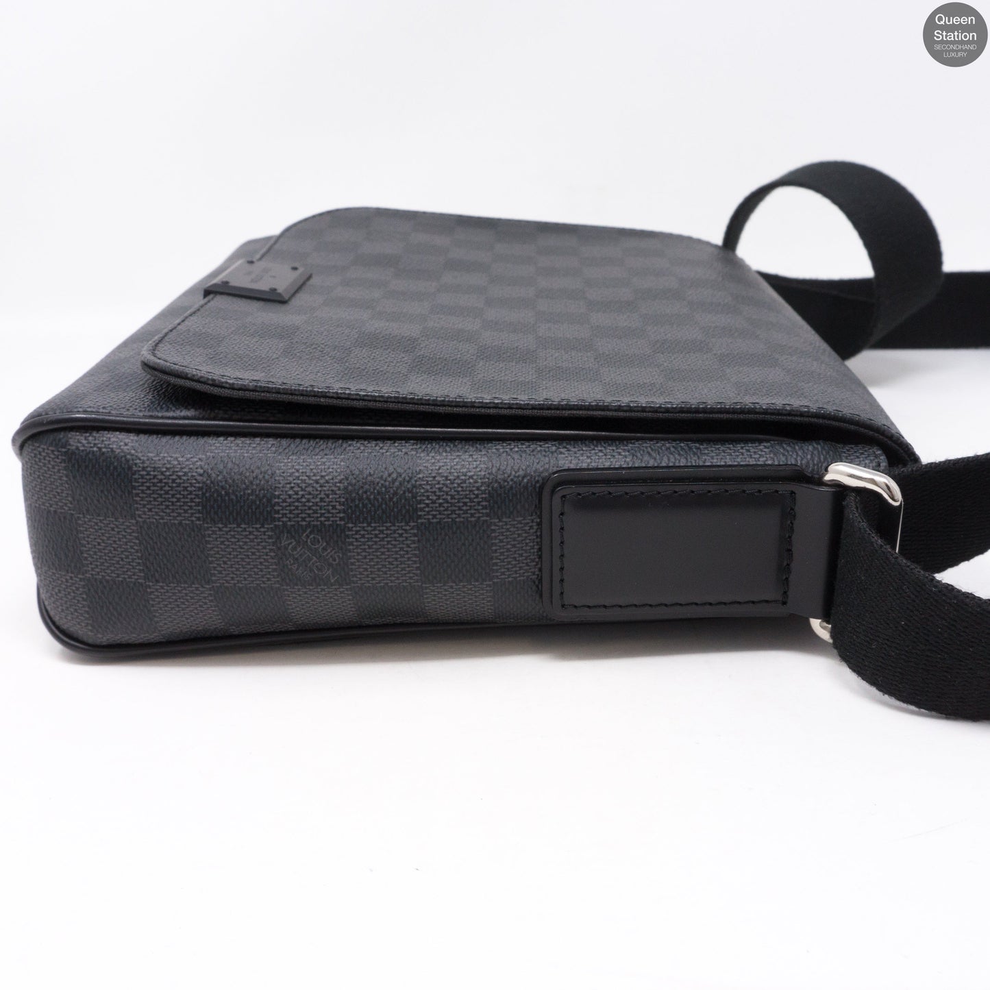 Louis-vuitton District PM Damier Graphite