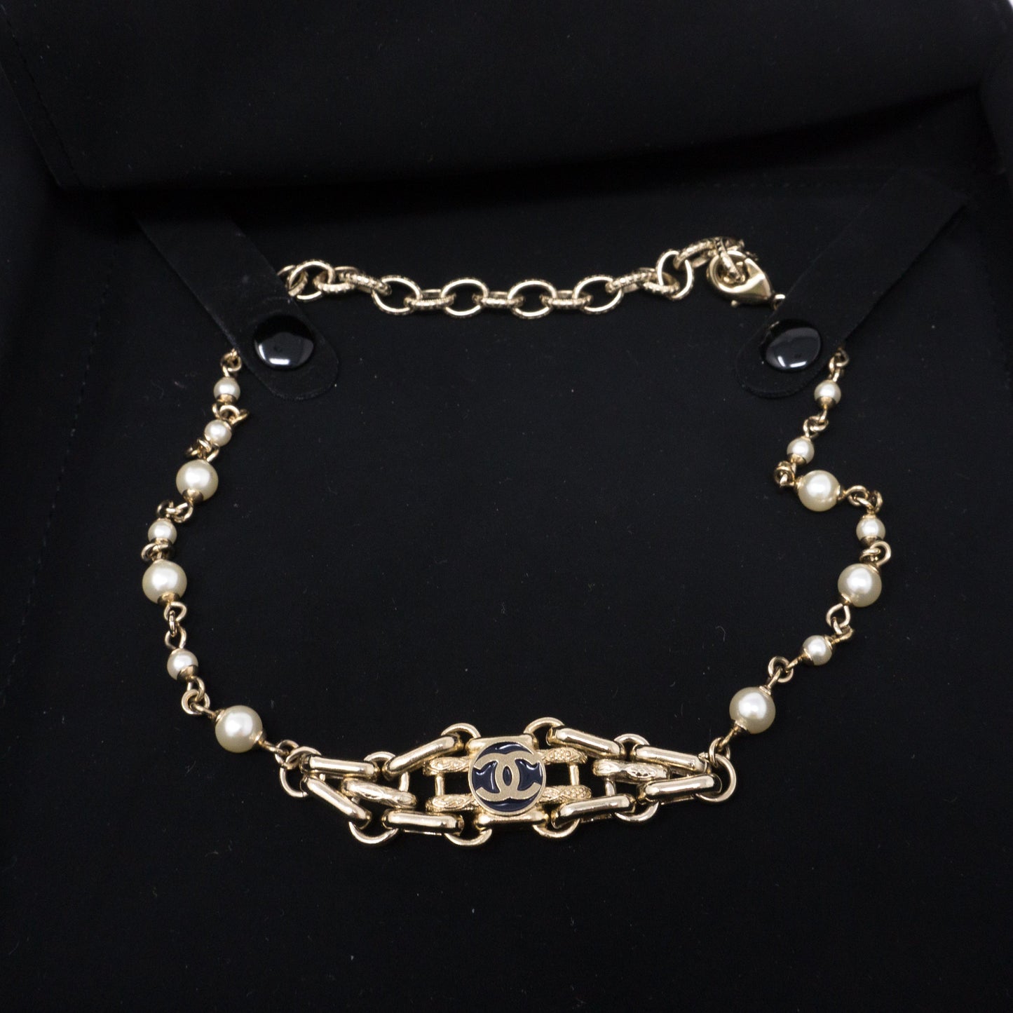 Pearl Chain Choker Necklace