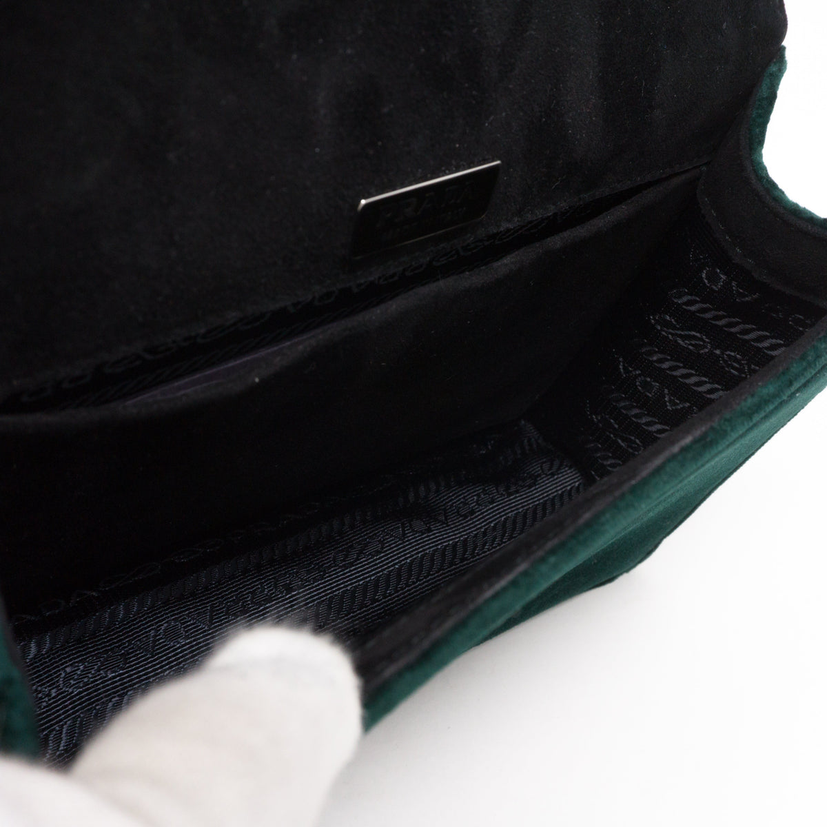 Cahier Small Lock Trunk Green Velvet