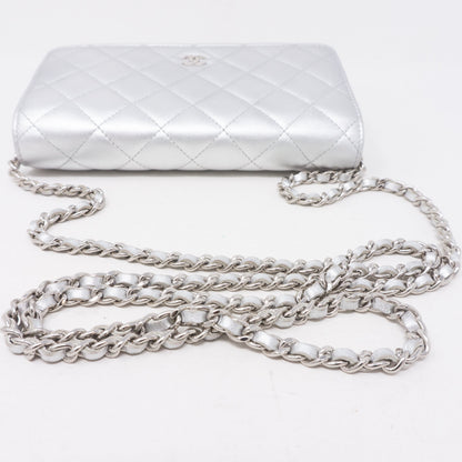 Classic Wallet On Chain Silver Leather