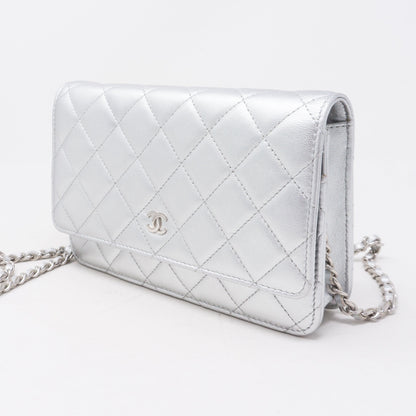 Classic Wallet On Chain Silver Leather