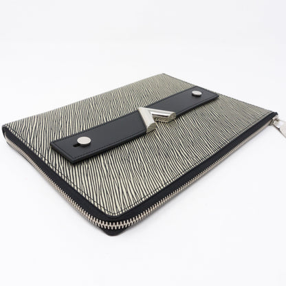 Louis-vuitton Essentials V Pochette Platine Epi Leather