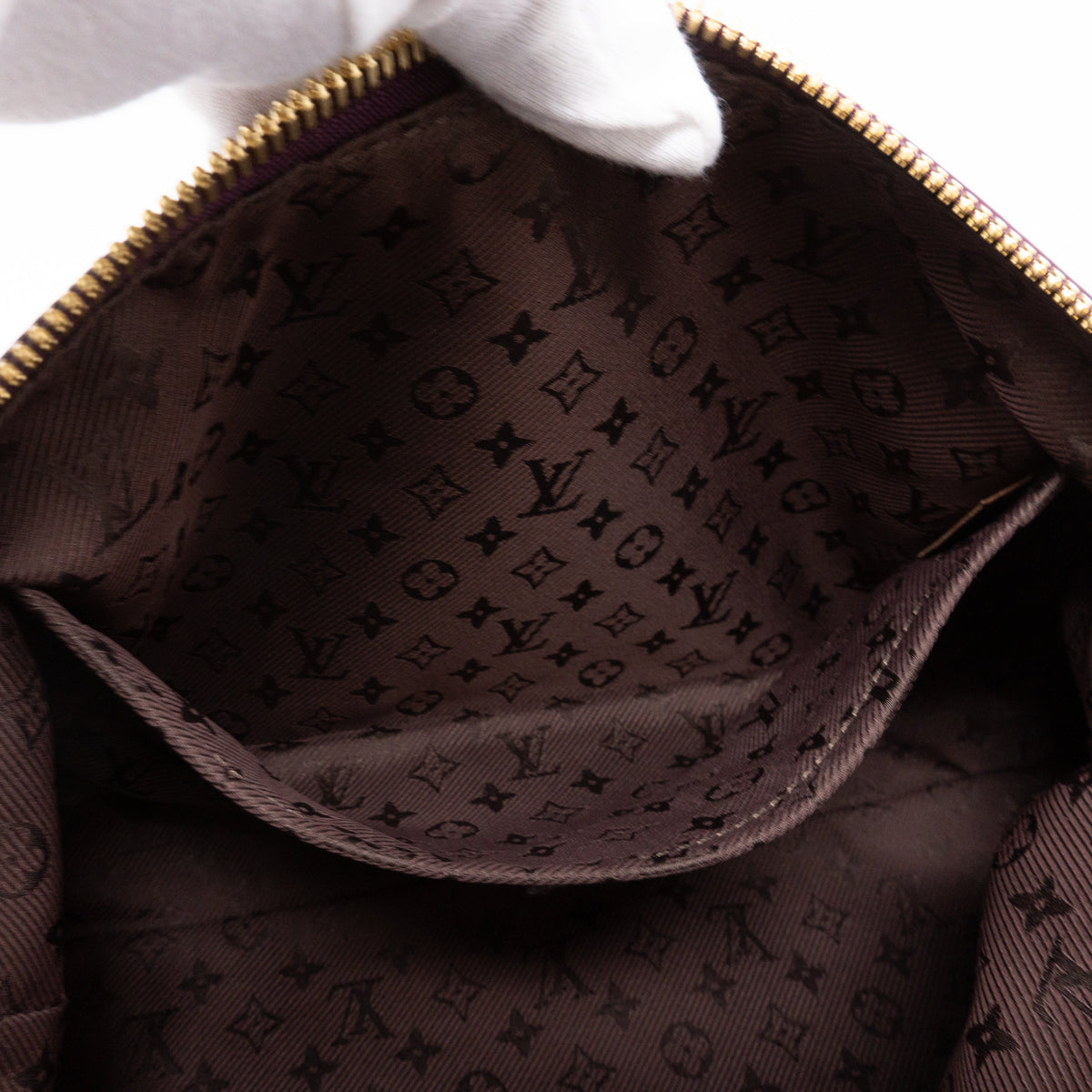 Louis-vuitton Pochette Onatah Mahina Leather Aubergine