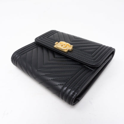 Small Classic Flap Boy Wallet Chevron Black Leather