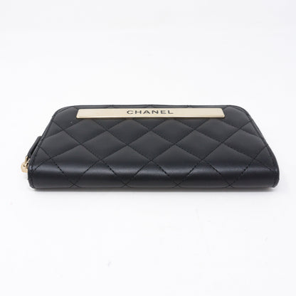 Small Trendy CC Zipped Wallet