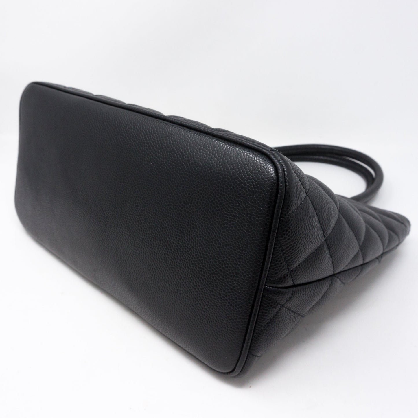 Médaillon Black Caviarskin