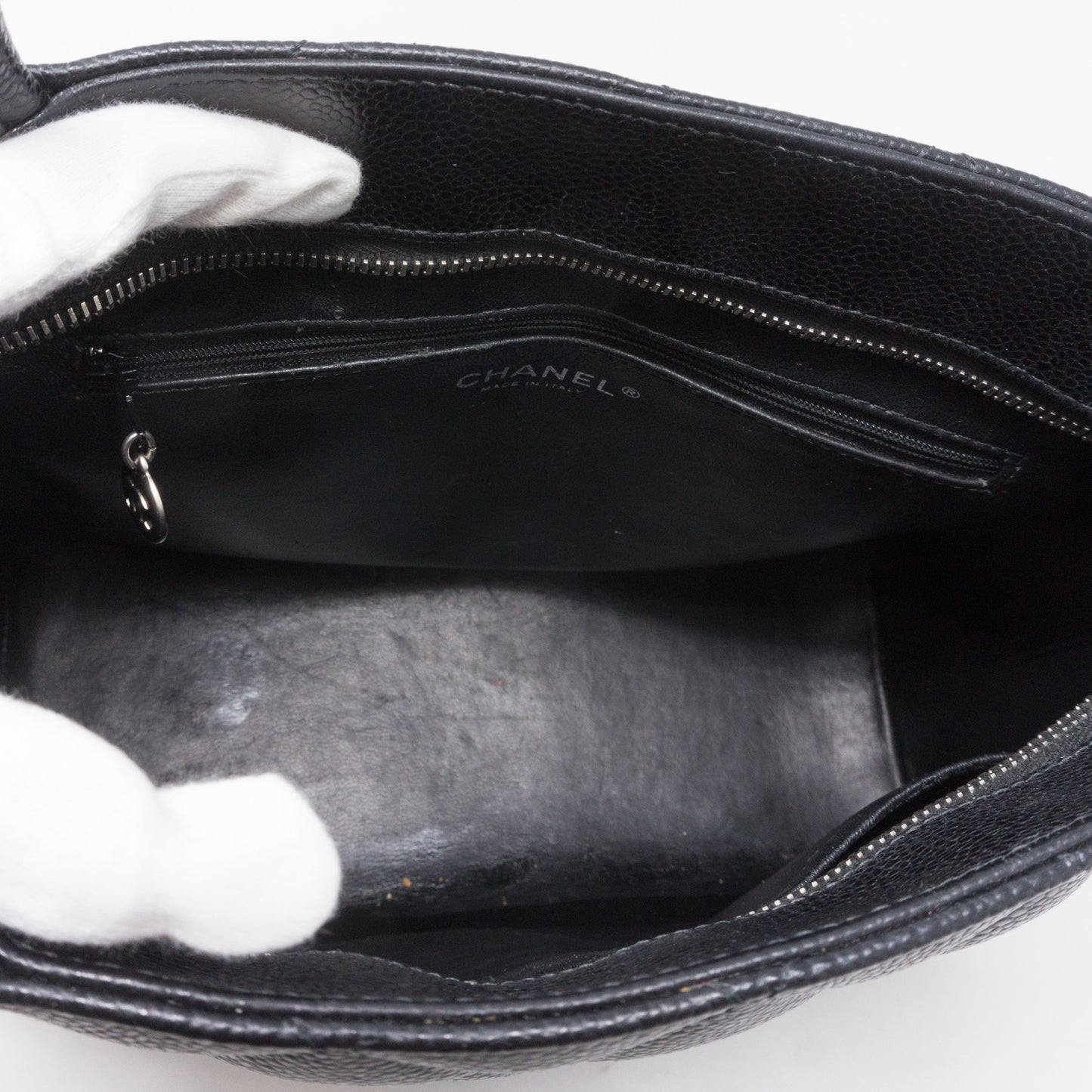 Médaillon Black Caviarskin