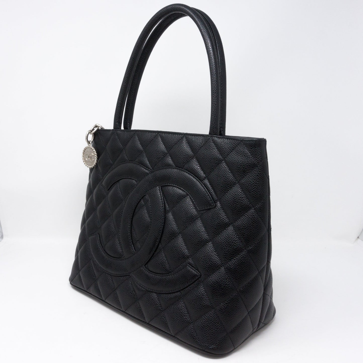 Médaillon Black Caviarskin