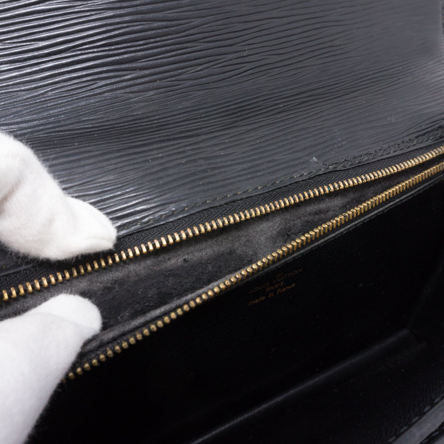 Louis-vuitton Document Clutch Black Epi Leather