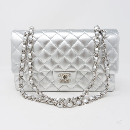 Classic Double Flap Medium All Silver