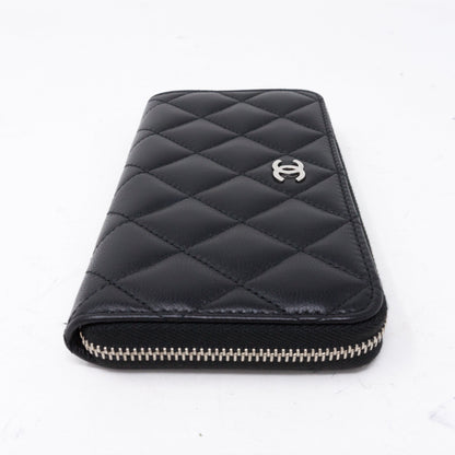 Medium Zipped Wallet Black Leather