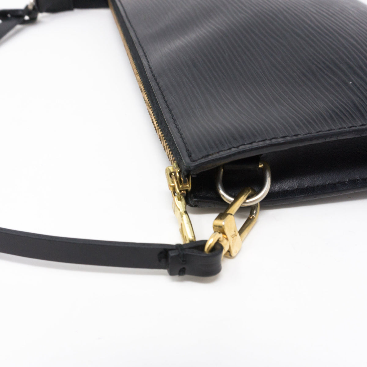 Louis-vuitton Pochette Accessoires Black Epi Leather