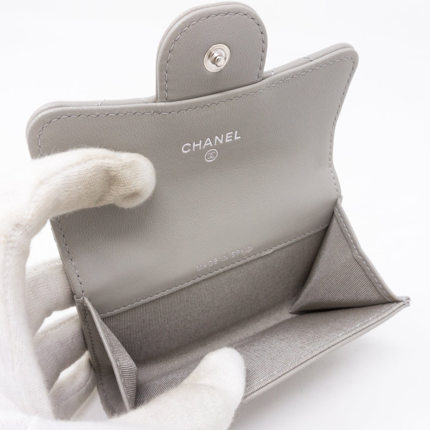Classic Flap  Case Gray Lambskin