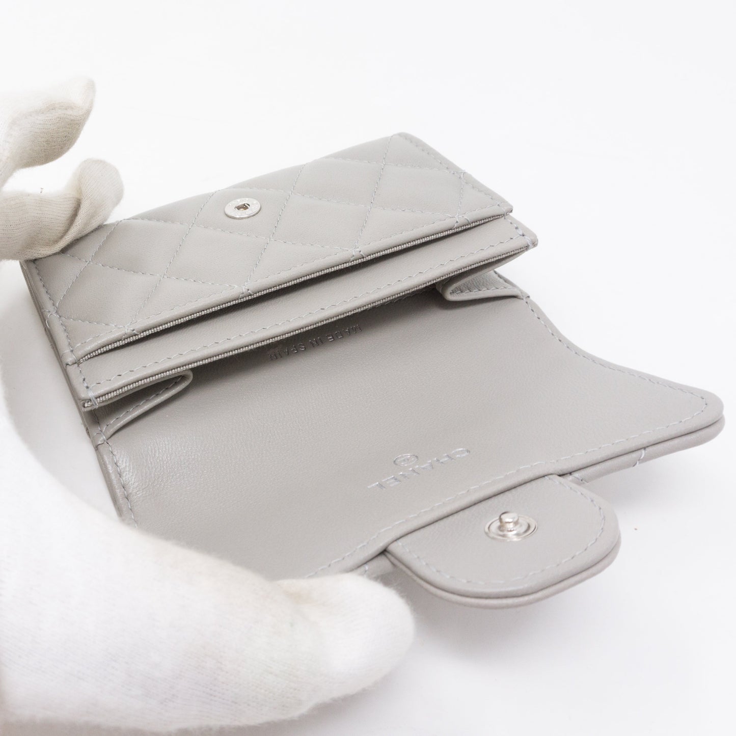 Classic Flap  Case Gray Lambskin