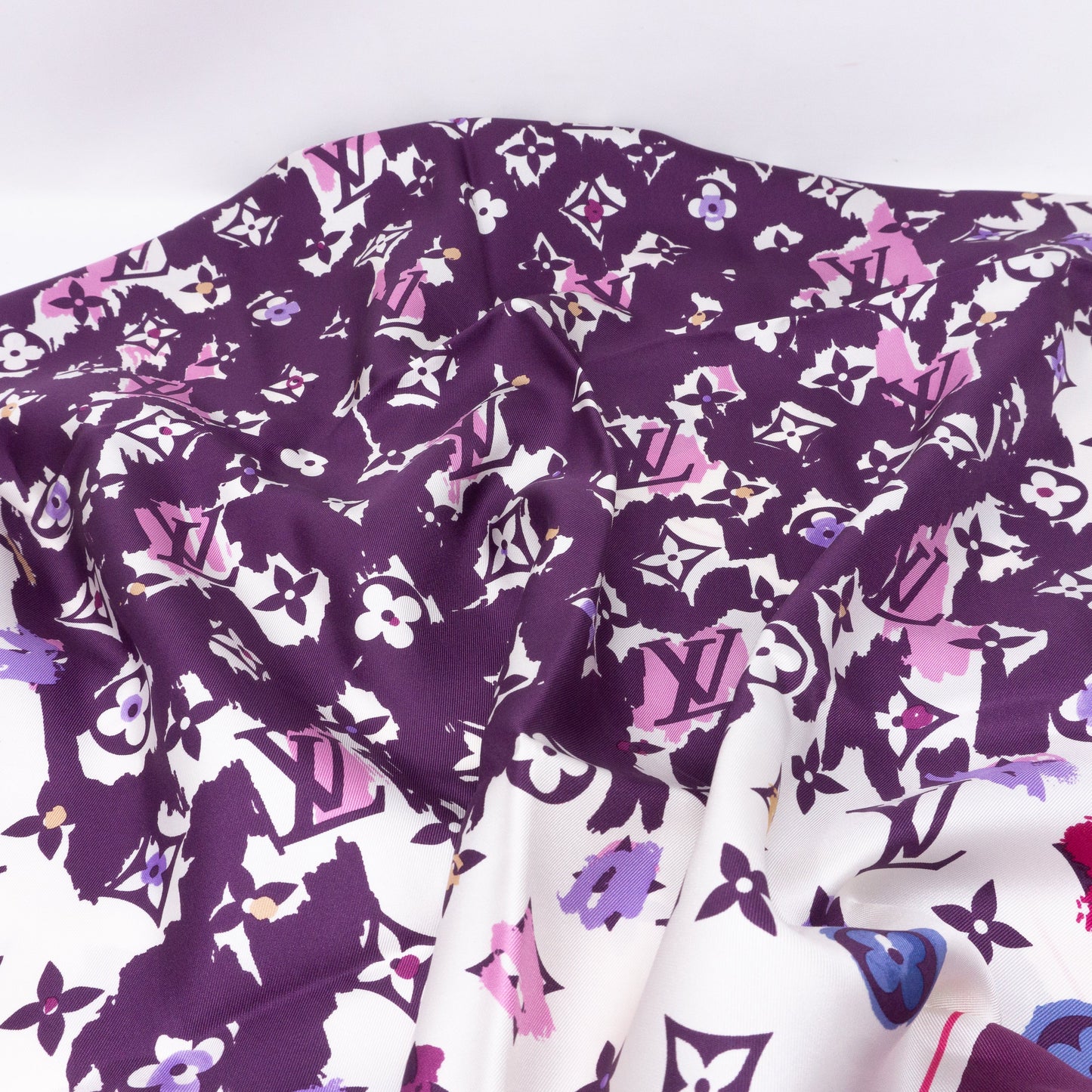 Louis-vuitton Monogram Map Silk Purple Scarf