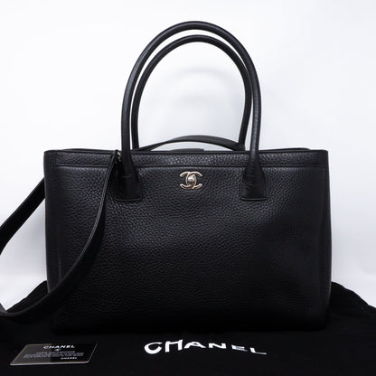 Executive Cerf Tote Black Leather Silver