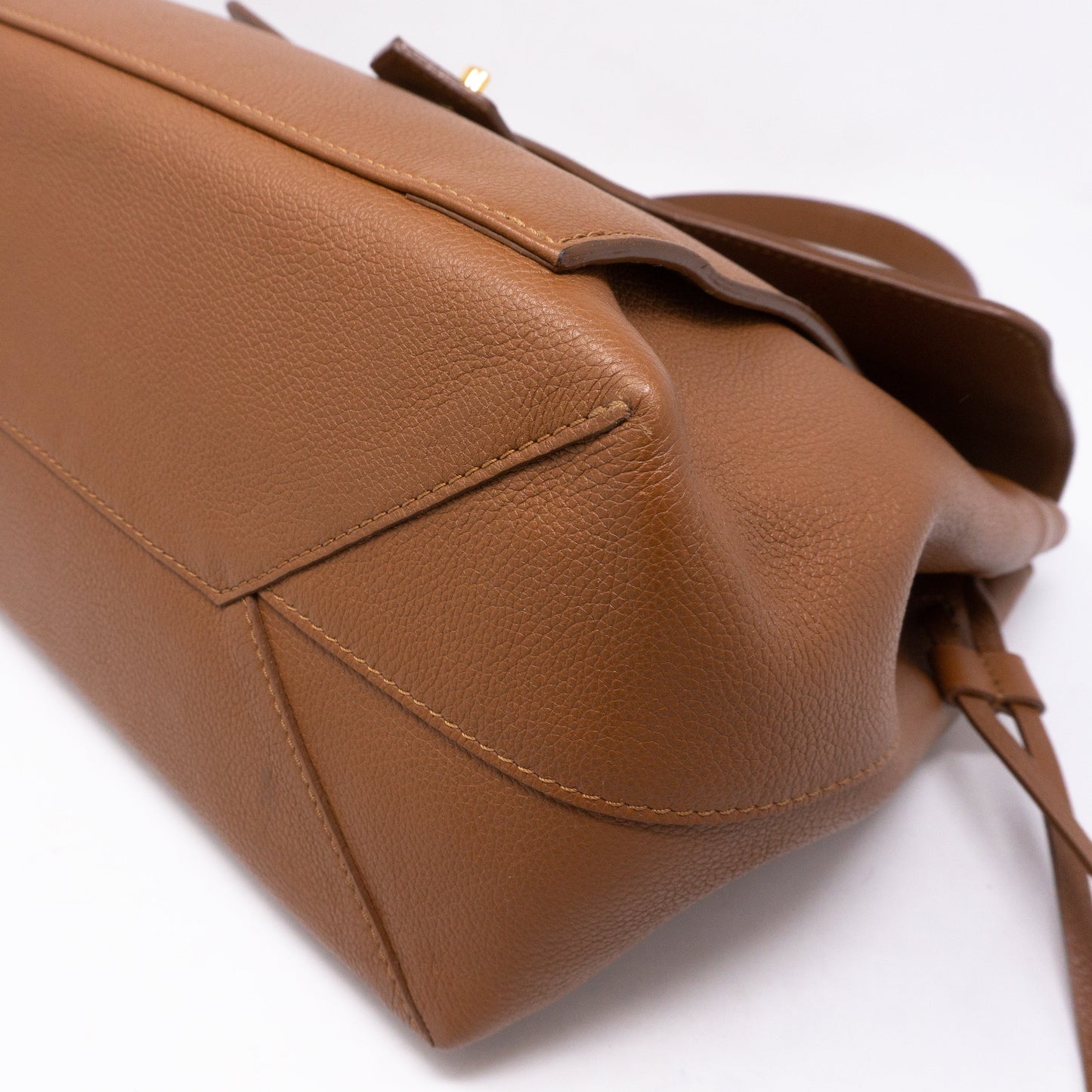 Louis-vuitton LockMe MM Brown Leather