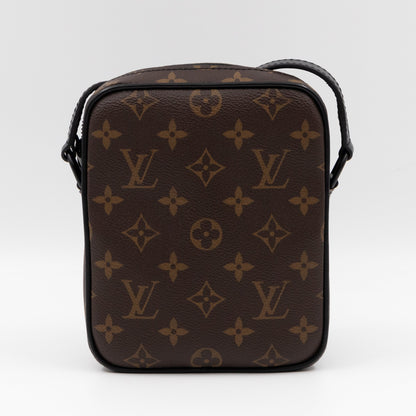 Christopher Wearable Wallet Monogram Black