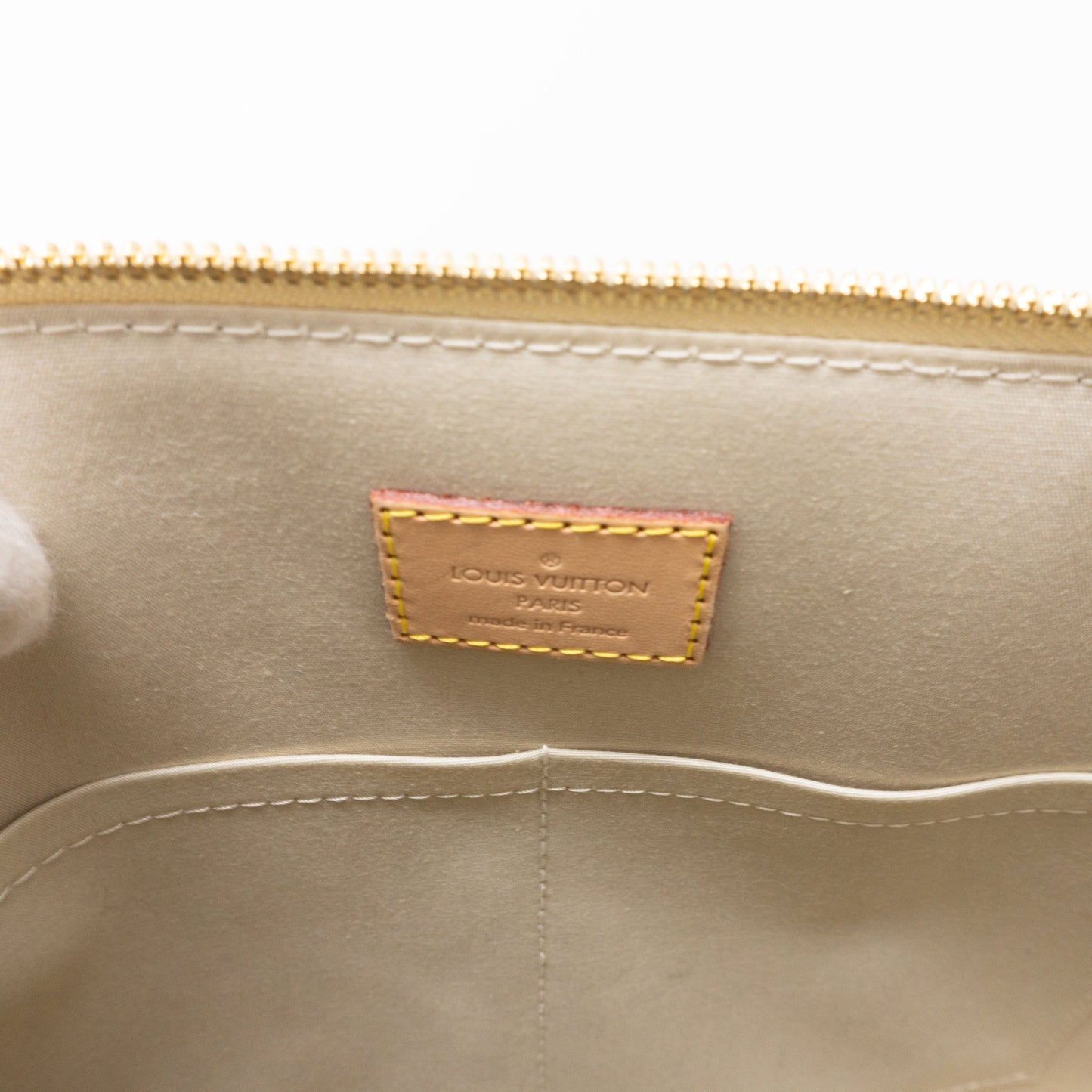 Louis-vuitton Alma PM Vernis Blanc Corail