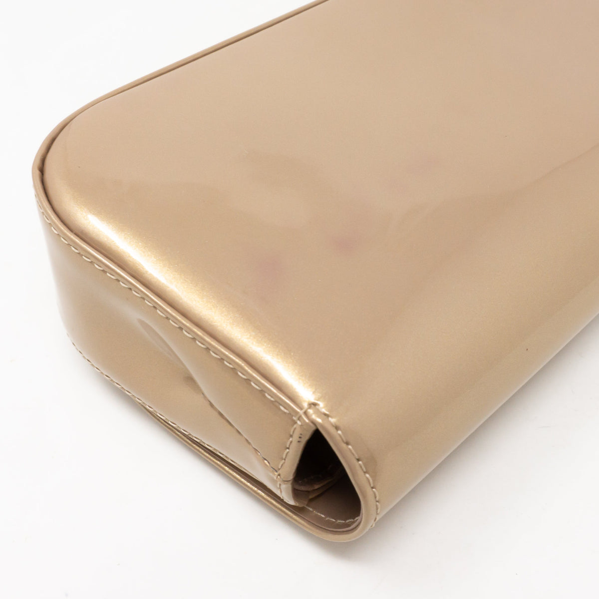 Louis-vuitton Pochette SoBe Vernis Beige Poudre