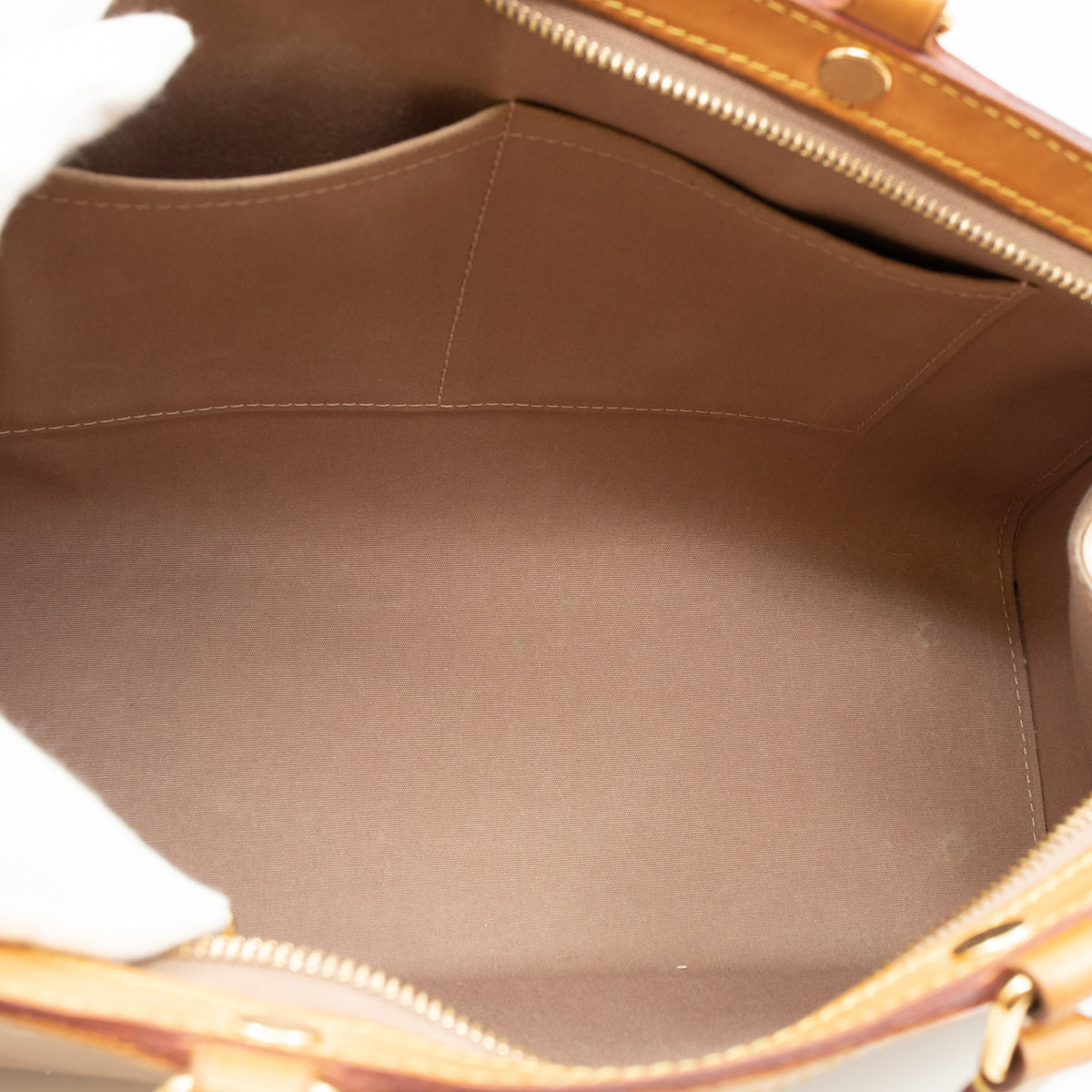 Louis-vuitton Brea MM Vernis Gold