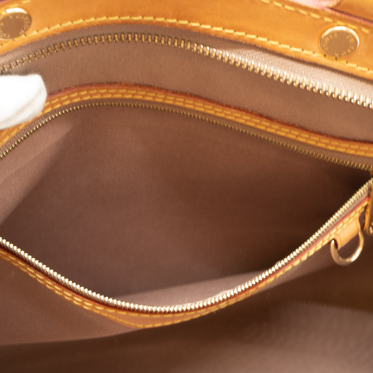 Louis-vuitton Brea MM Vernis Gold
