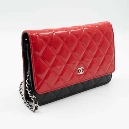 Classic Wallet On Chain Black Red Patent Leather