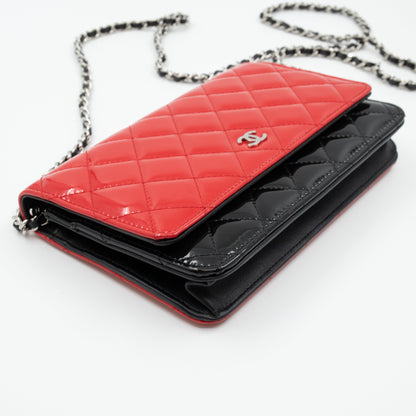 Classic Wallet On Chain Black Red Patent Leather