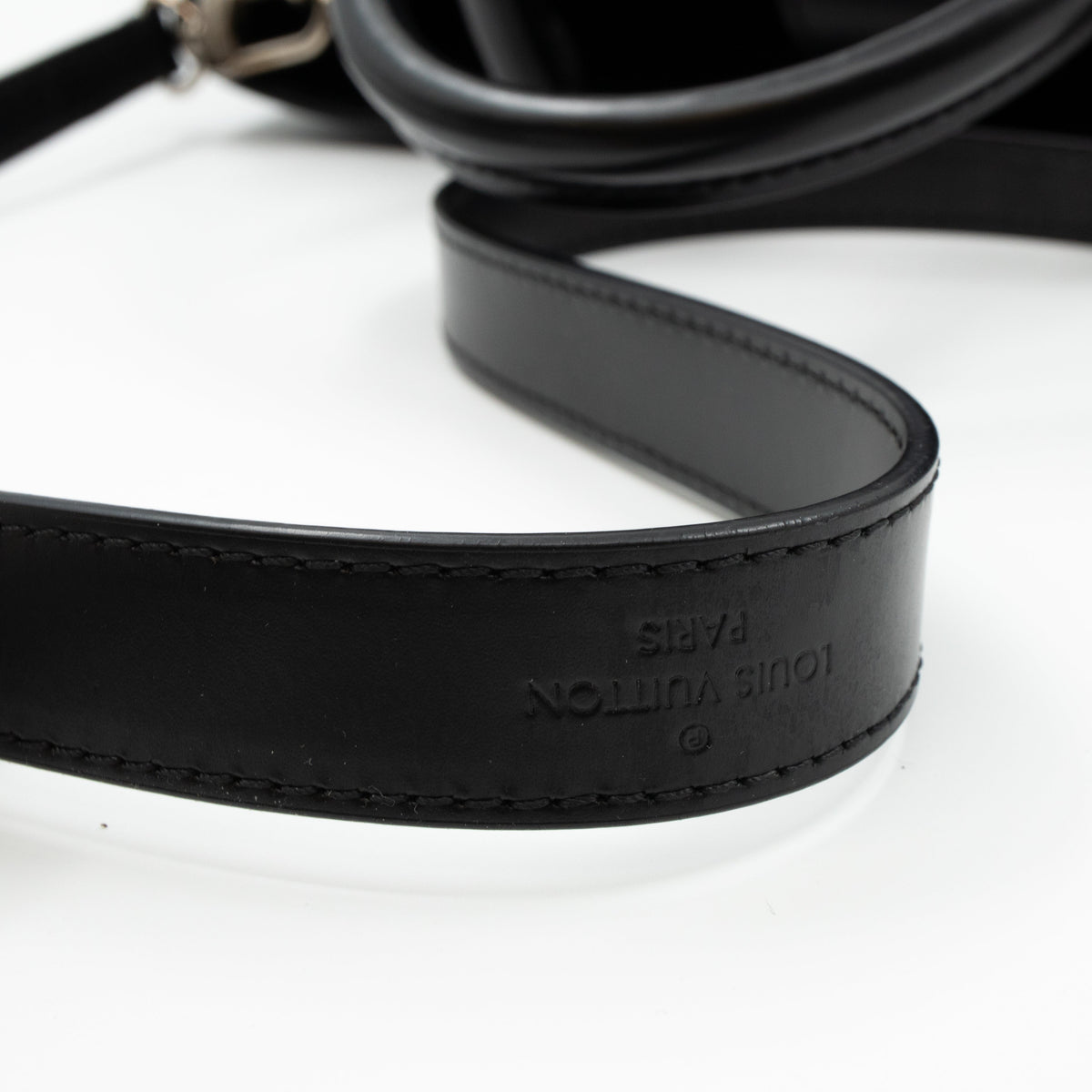 Louis-vuitton Kleber MM Black Epi Leather