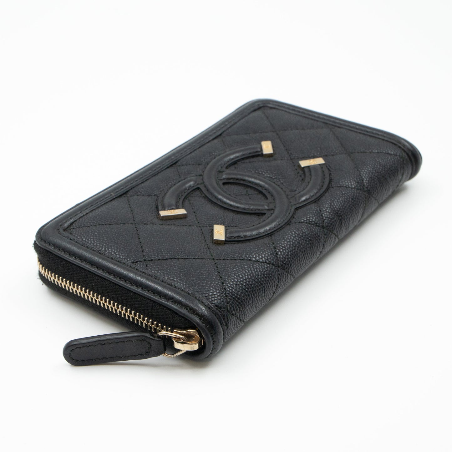 Medium Zipped Wallet CC Filigree Black Caviar