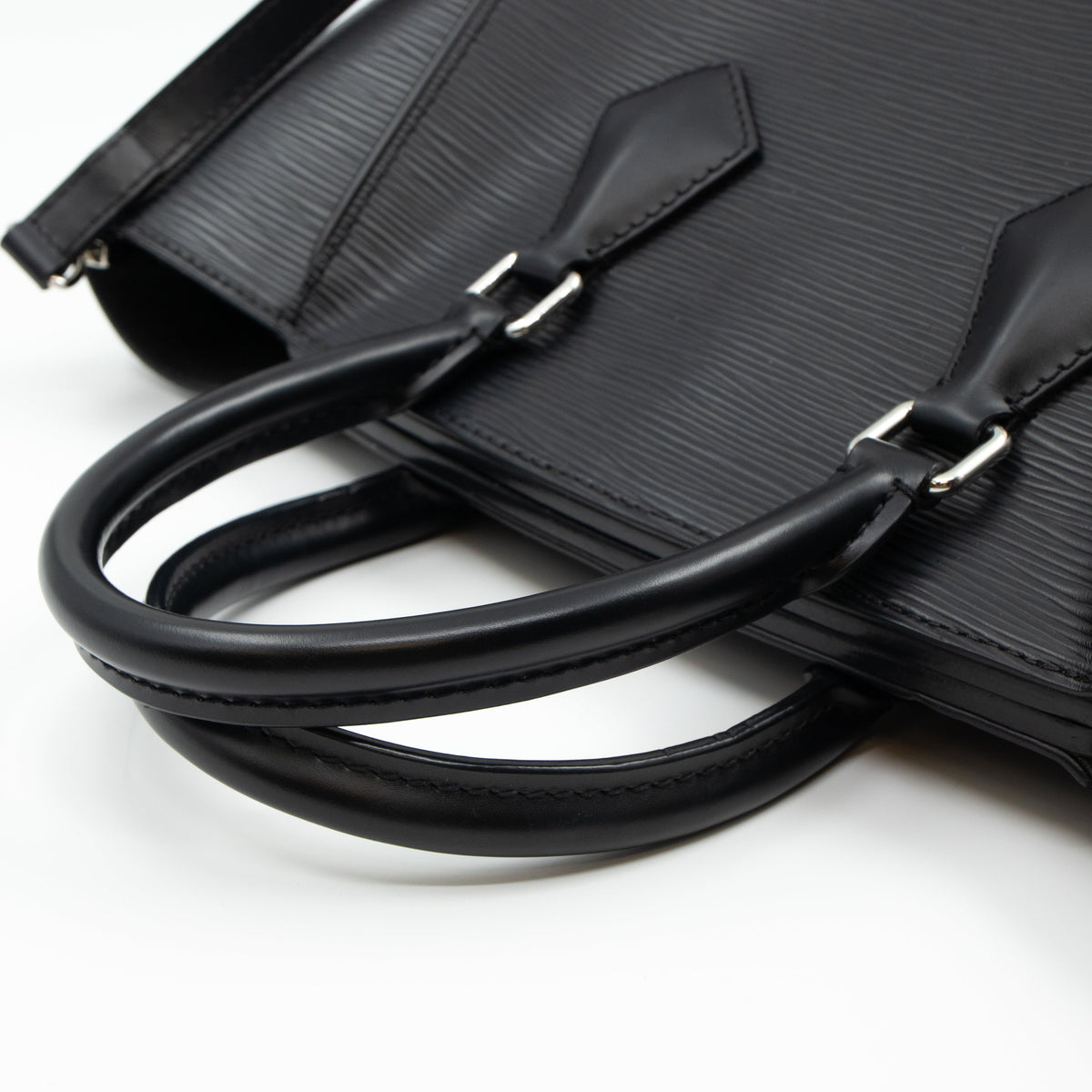 Louis-vuitton Phenix PM Black Epi Leather