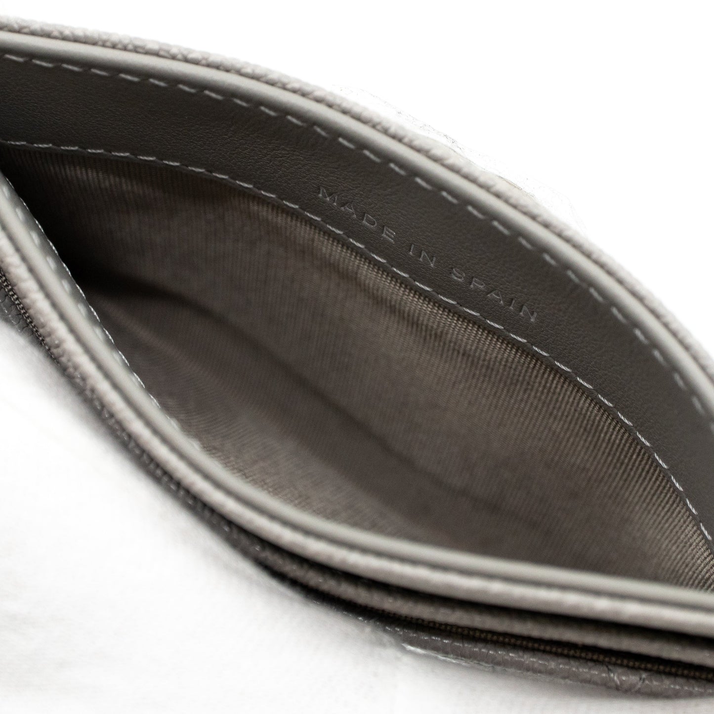 Boy Classic  Holder Grey Caviar