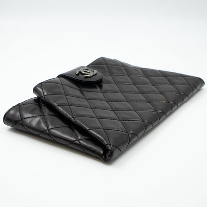 Coco Pleats Clutch Black Calfskin