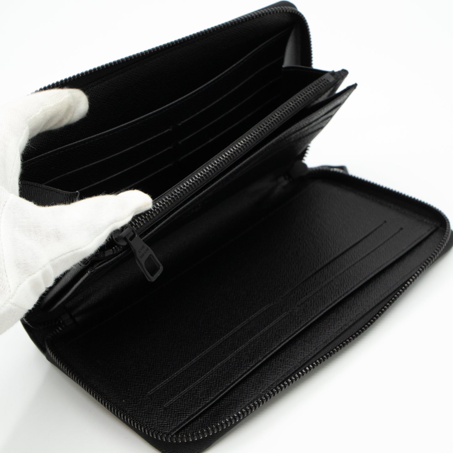 Louis-vuitton Zippy Organizer Wallet Monogram Logo Story