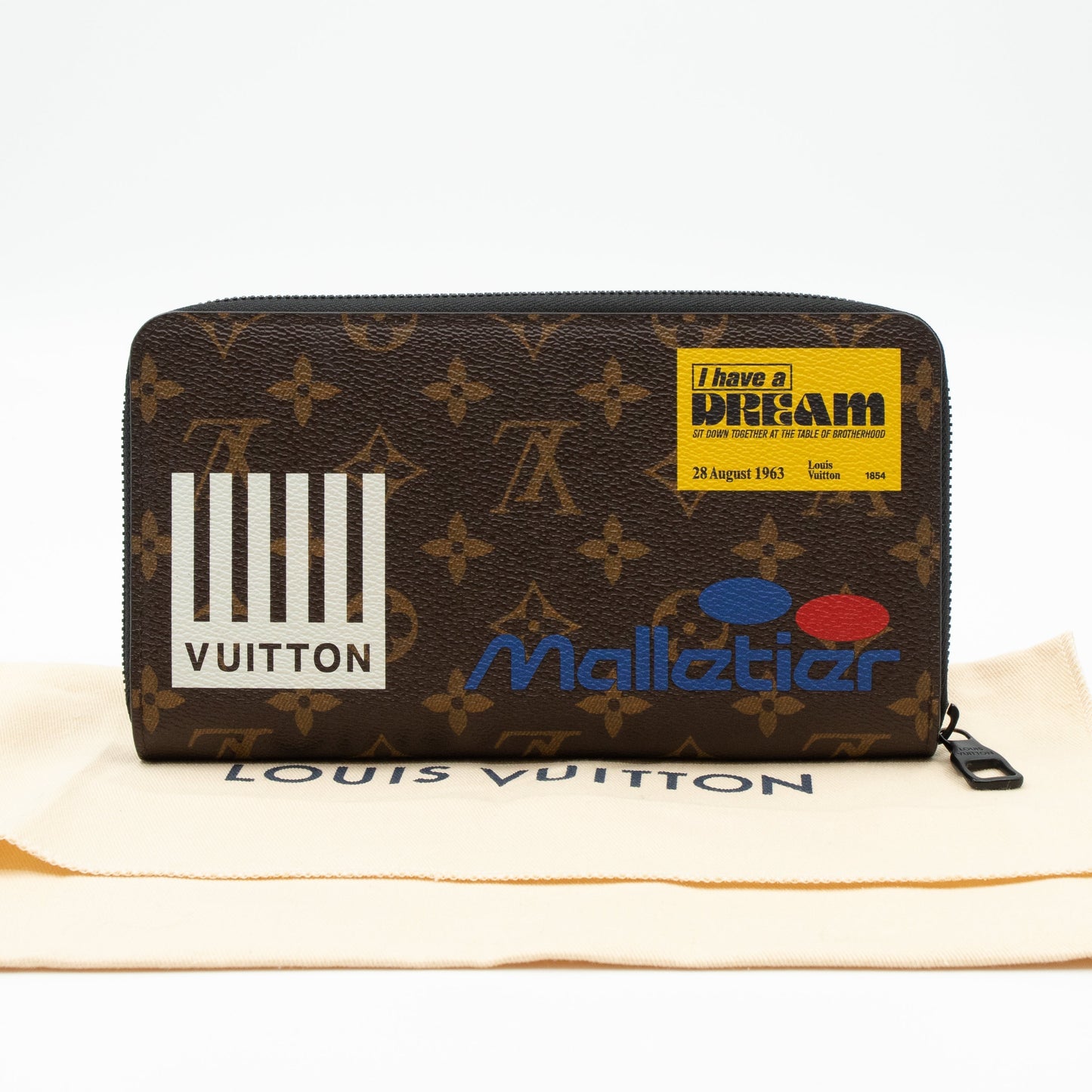 Louis-vuitton Zippy Organizer Wallet Monogram Logo Story