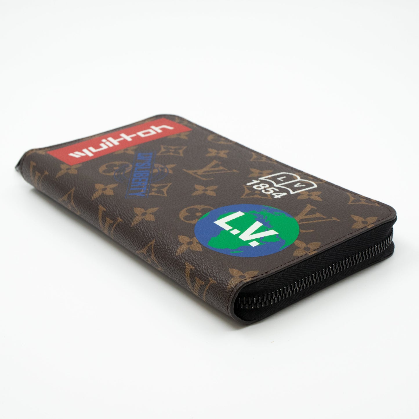 Louis-vuitton Zippy Organizer Wallet Monogram Logo Story