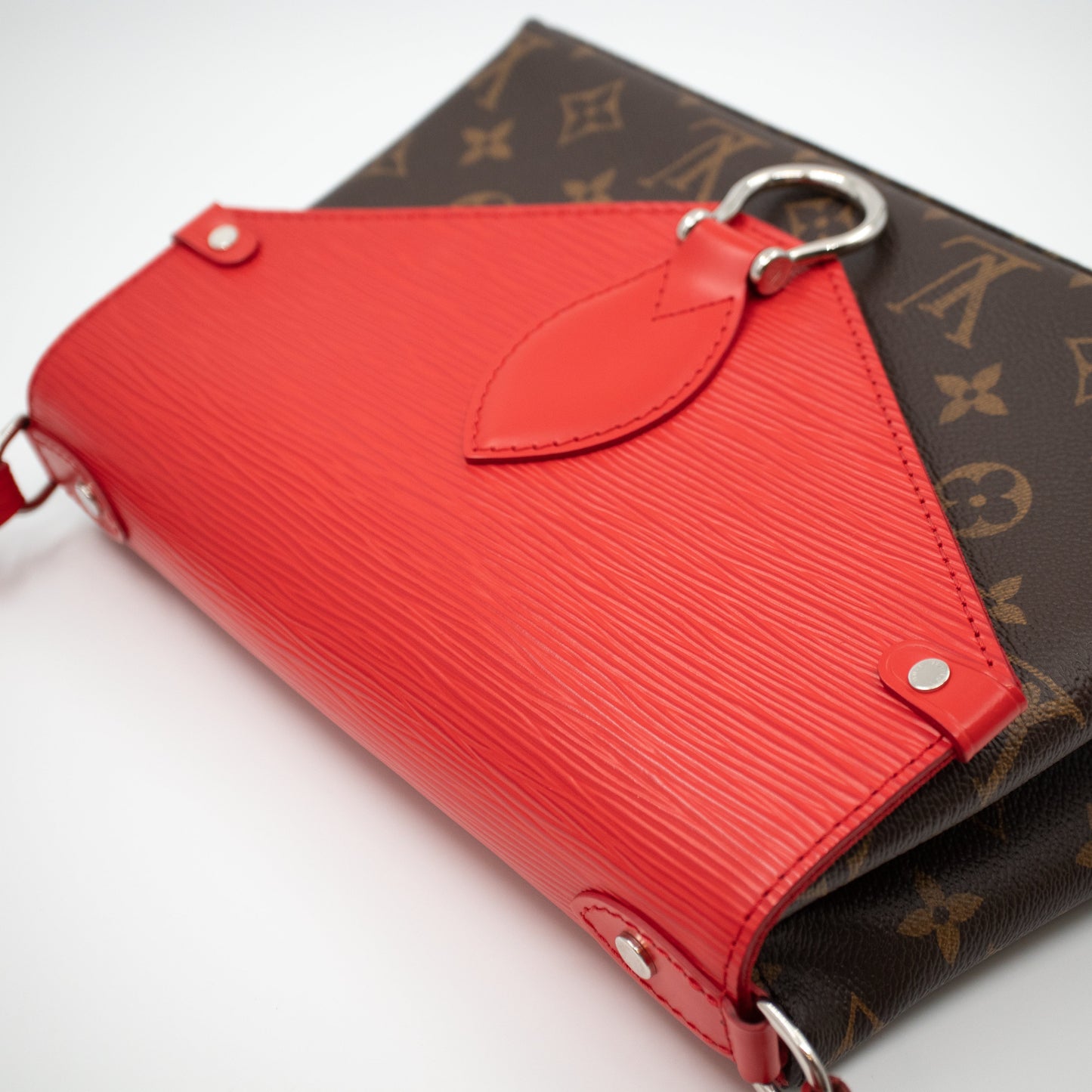 Louis-vuitton Saint Michel Monogram Epi Red