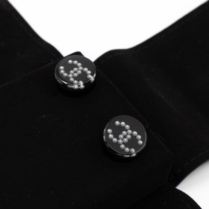 CC Round Earrings Black Pearl