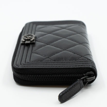 Medium Zipped Boy Wallet So Black