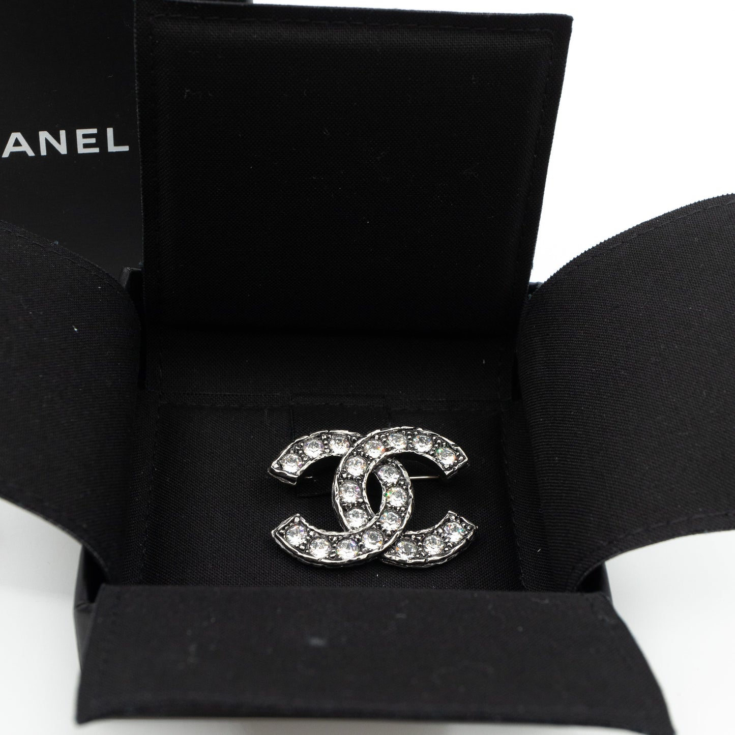 CC Brooch Crystal Ruthenium