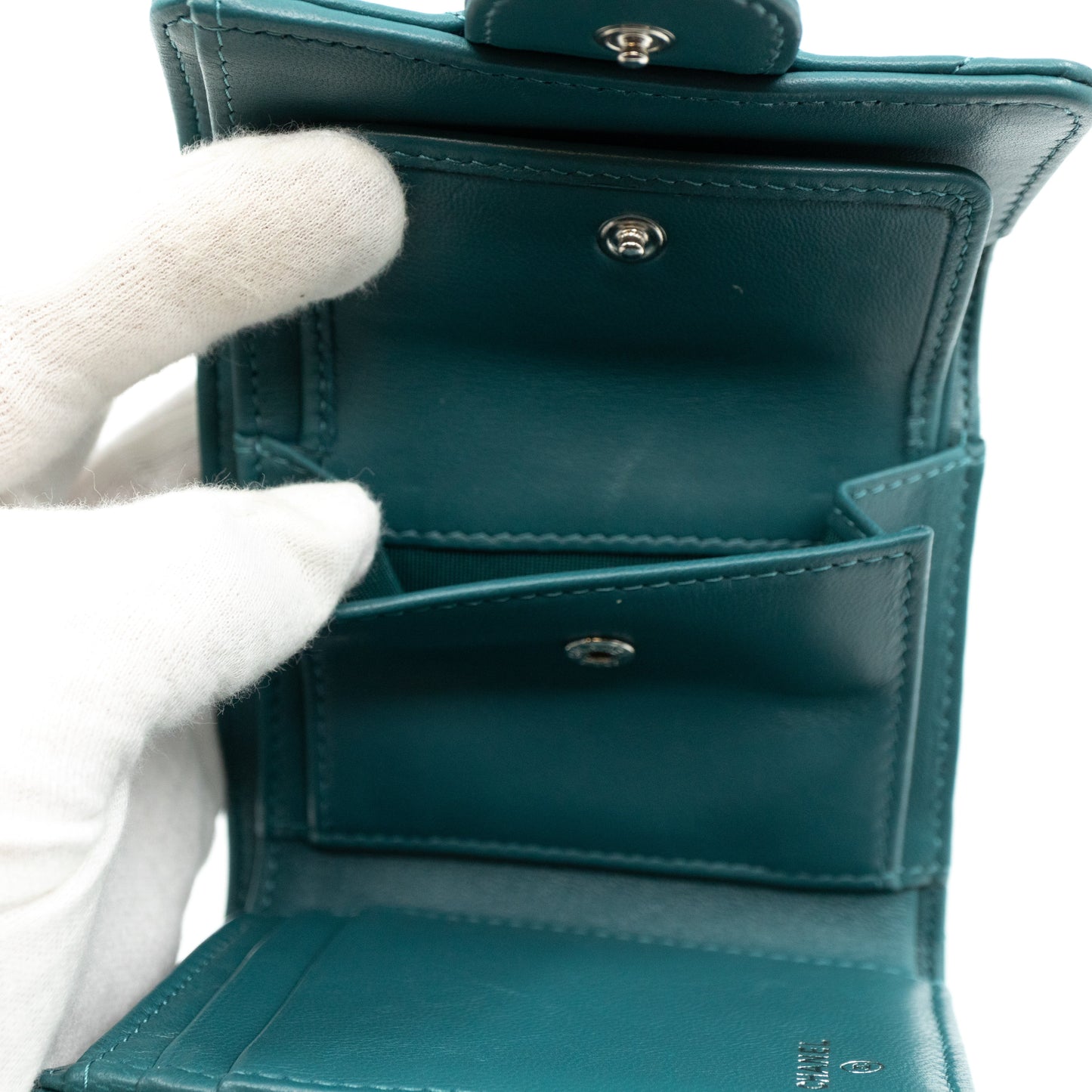 Small Classic Flap Wallet Green Leather