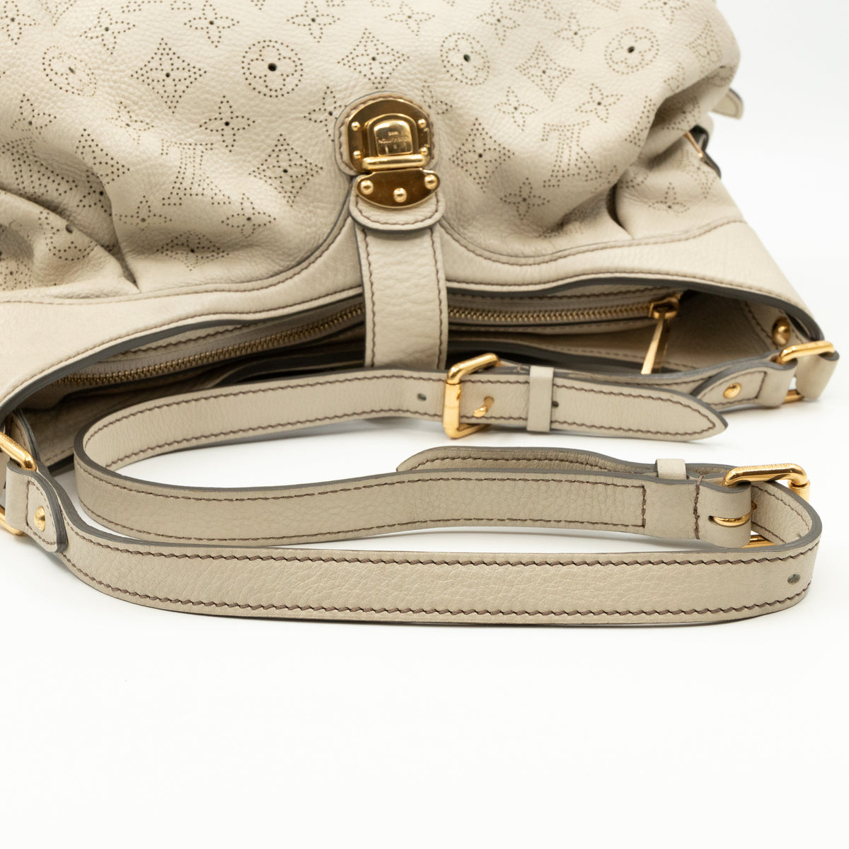 Louis-vuitton Mahina XS Opal Leather
