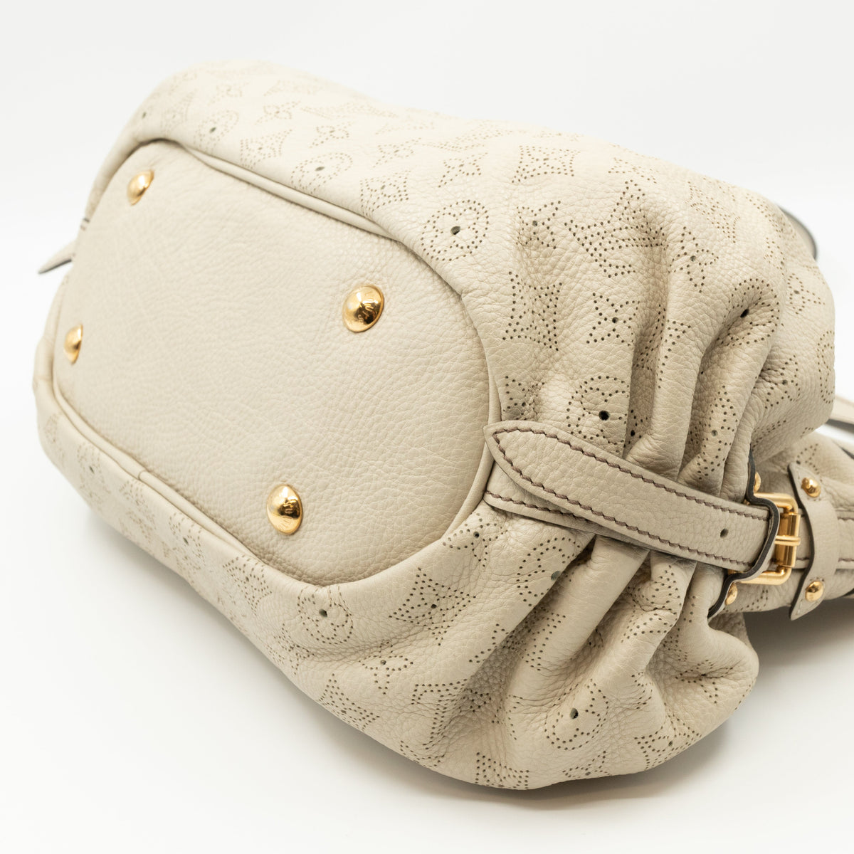 Louis-vuitton Mahina XS Opal Leather
