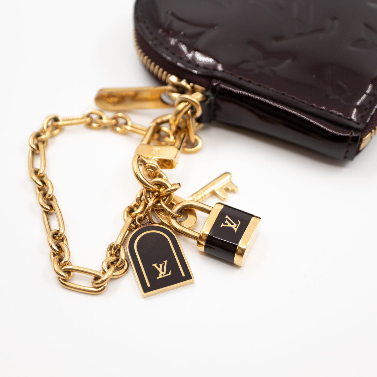 Louis-vuitton Heart Coin Purse Vernis Amarante