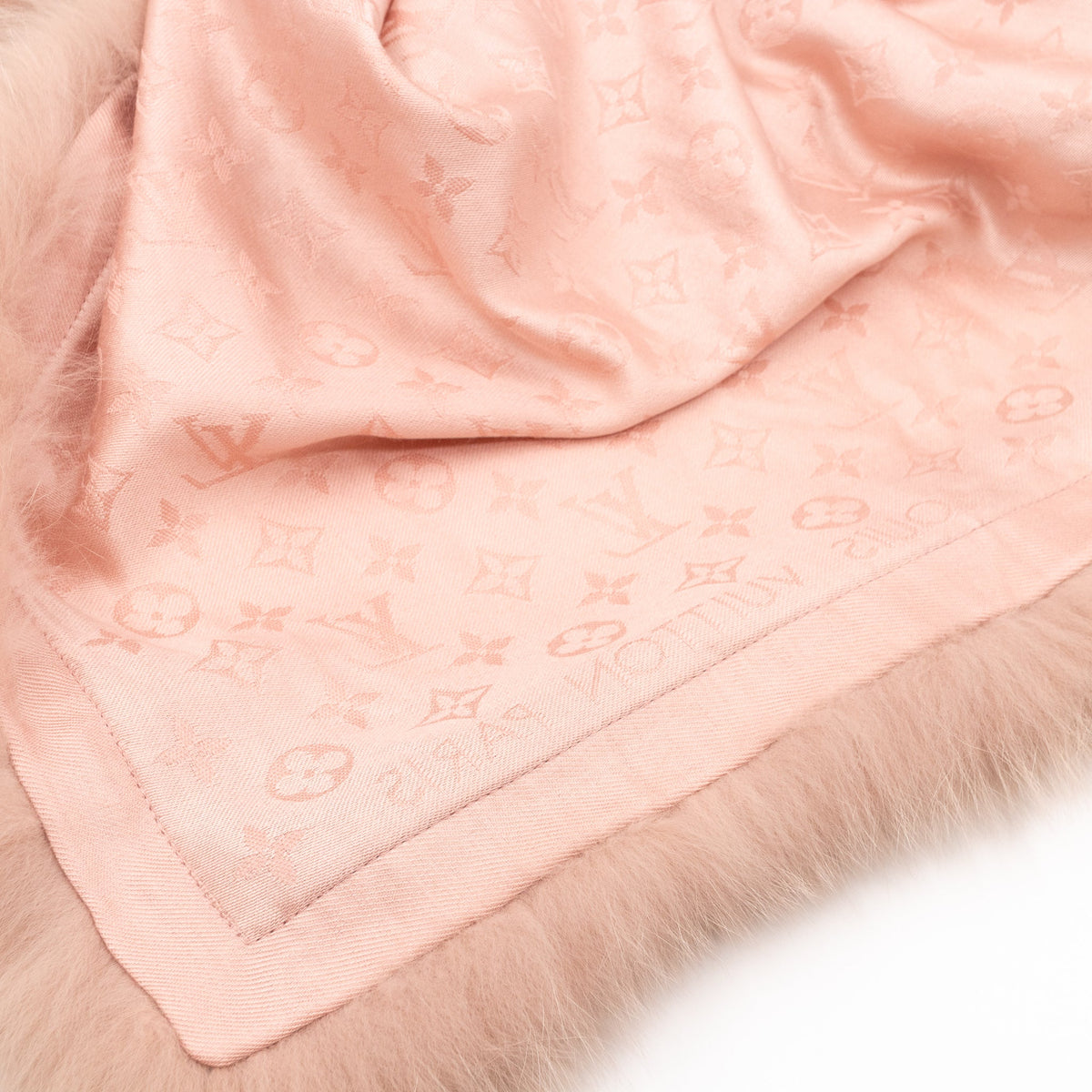 Louis-vuitton Monogram V Fur Shawl Nude