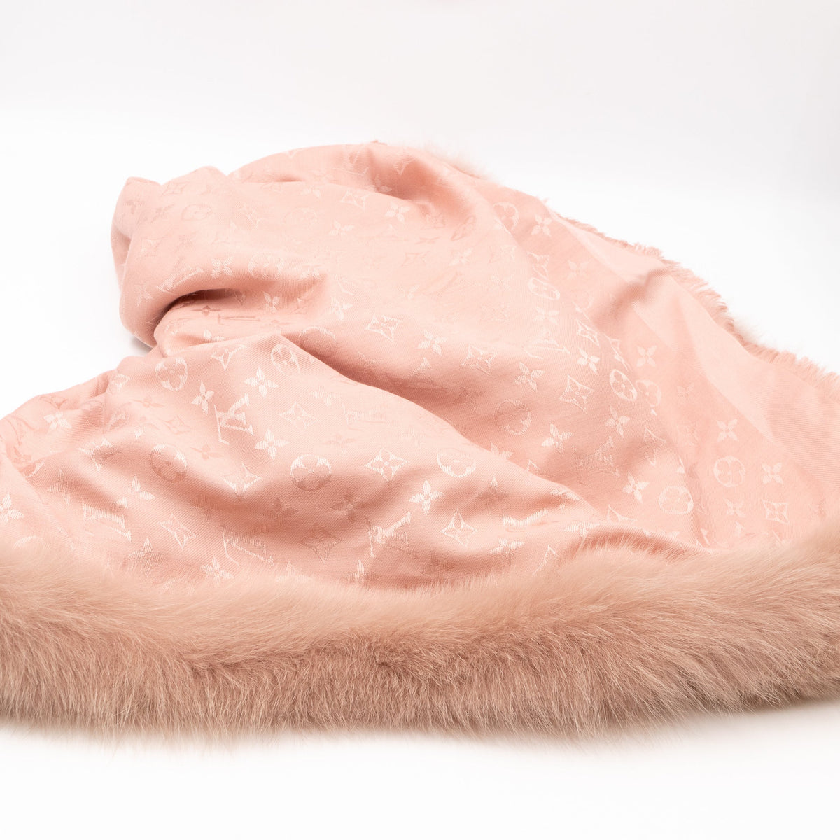Louis-vuitton Monogram V Fur Shawl Nude