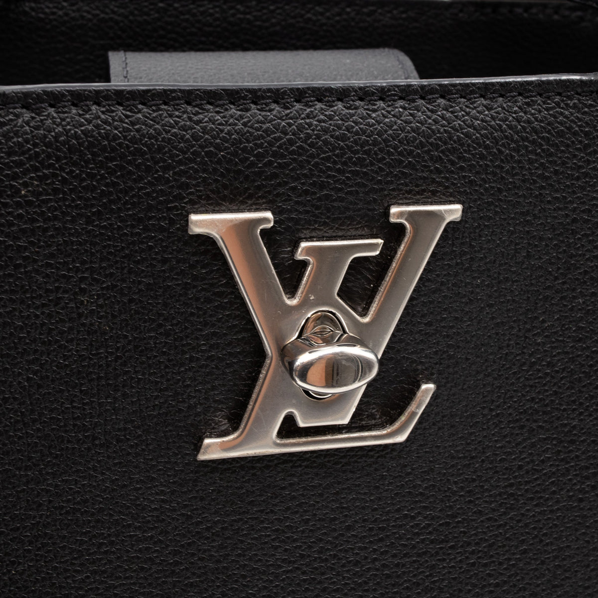 Louis-vuitton Lockme Day Black Leather