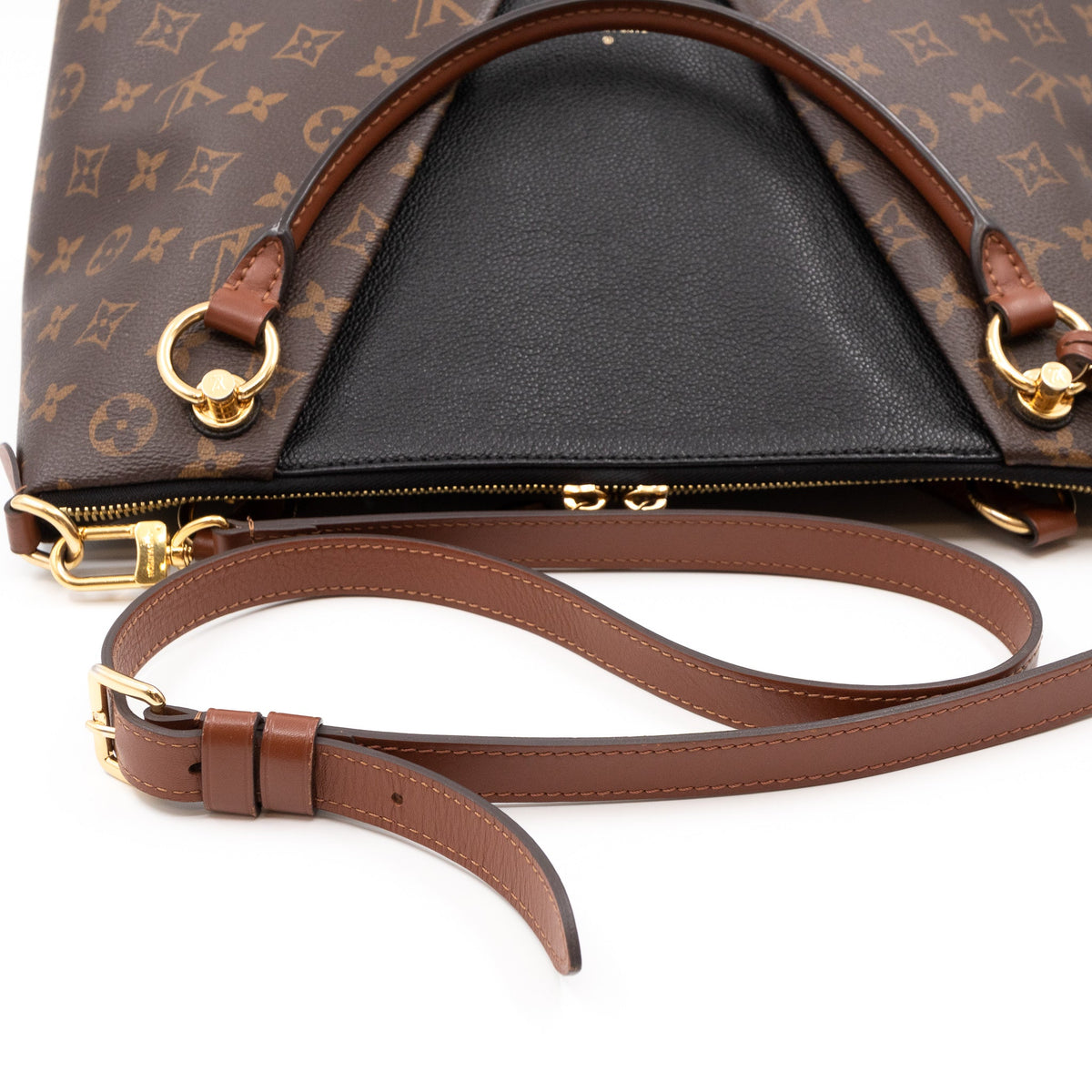 Louis-vuitton V Tote MM Monogram Noir Caramel