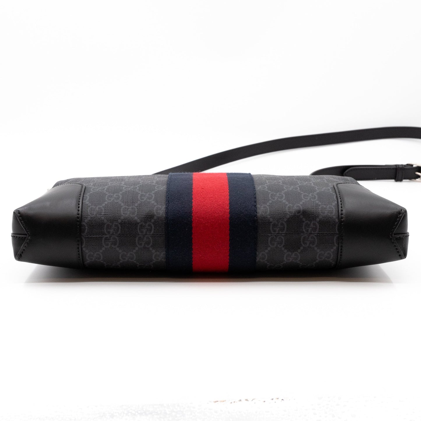 GG Supreme Wide Messenger Black